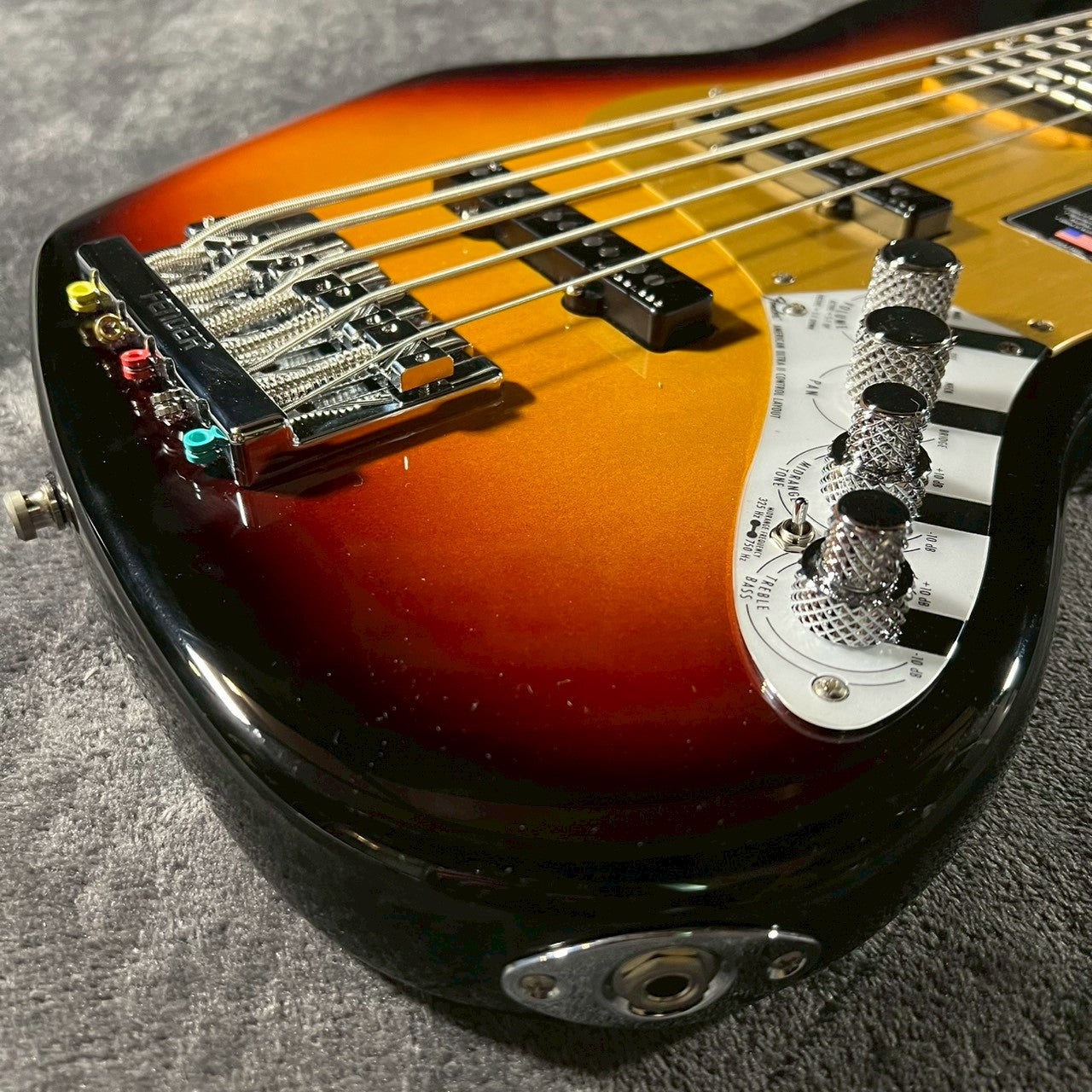 Fender USA American Ultra II Jazz Bass V Ultraburst 2024年製【4.55kg】【USED】