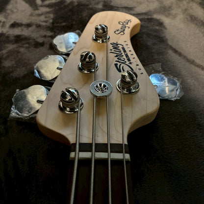 Sterling by MUSICMAN S.U.B Ray4　【USED】【4.01kg】