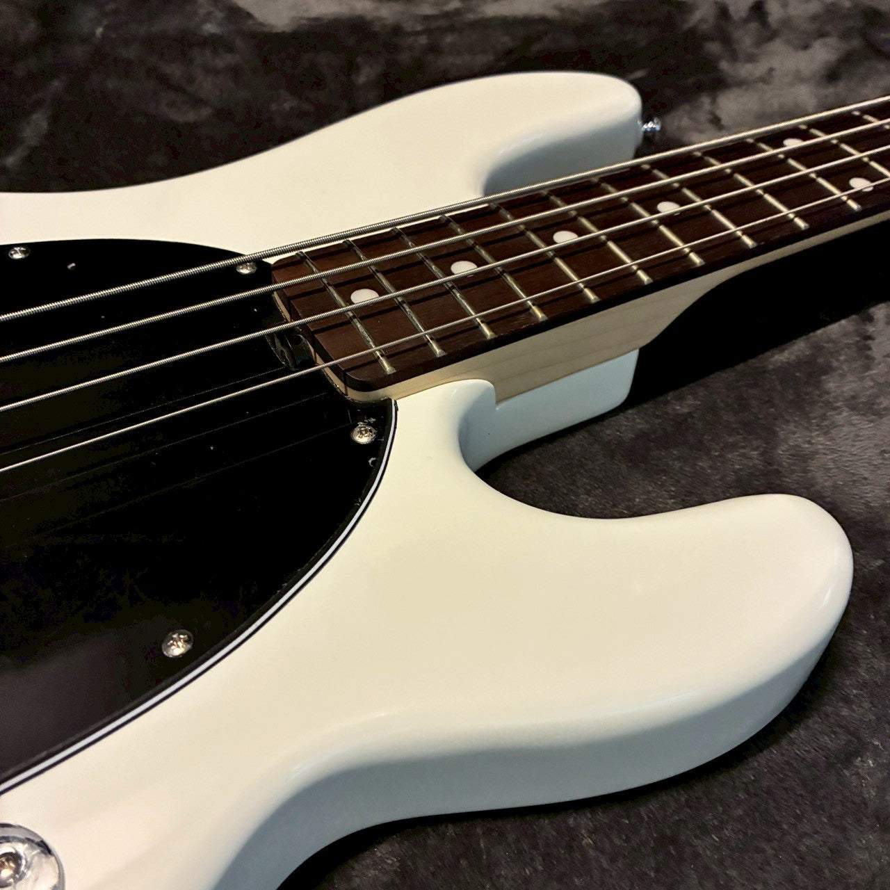 Sterling by MUSICMAN S.U.B Ray4　【USED】【4.01kg】