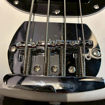 Sterling by MUSICMAN S.U.B Ray4　【USED】【4.01kg】