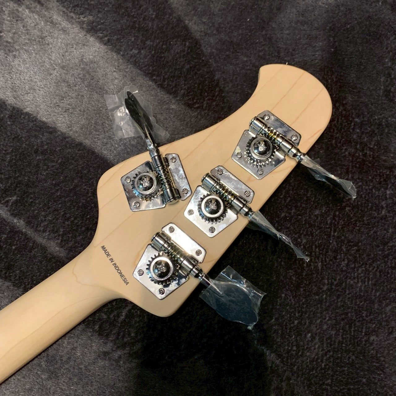 Sterling by MUSICMAN S.U.B Ray4　【USED】【4.01kg】