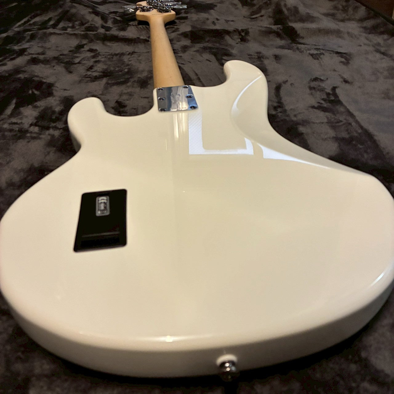 Sterling by MUSICMAN S.U.B Ray4　【USED】【4.01kg】