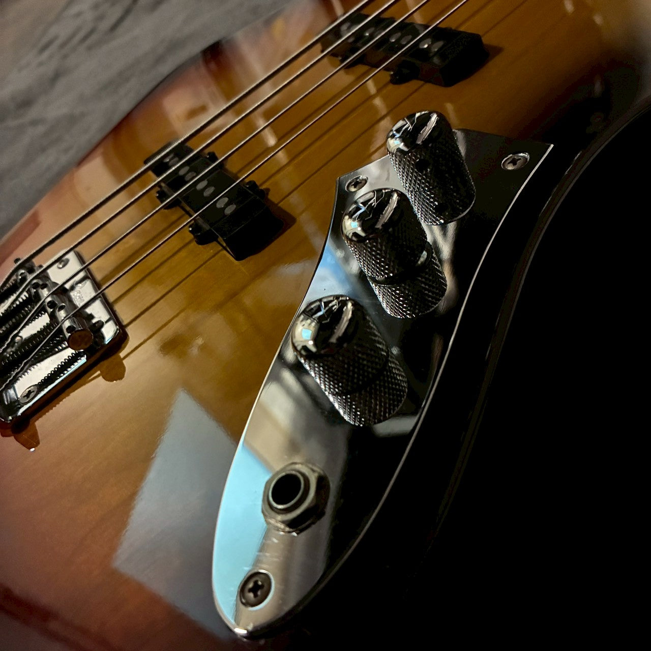 Moon JB-4 フレットレス 【USED】【4.2㎏】