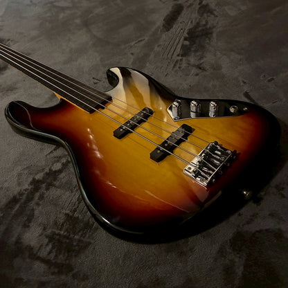 Moon JB-4 フレットレス 【USED】【4.2㎏】