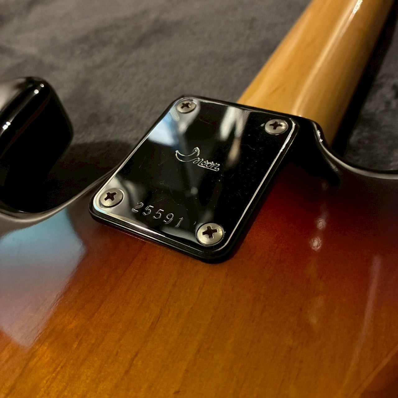 Moon JB-4 フレットレス 【USED】【4.2㎏】