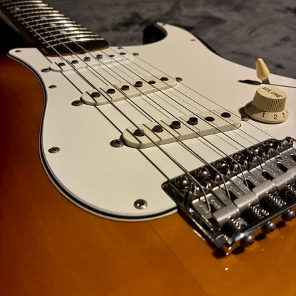 Fender Japan ST-62 3Tone Sunburst Oシリアル 97-00年製 【3.5kg】【USED】