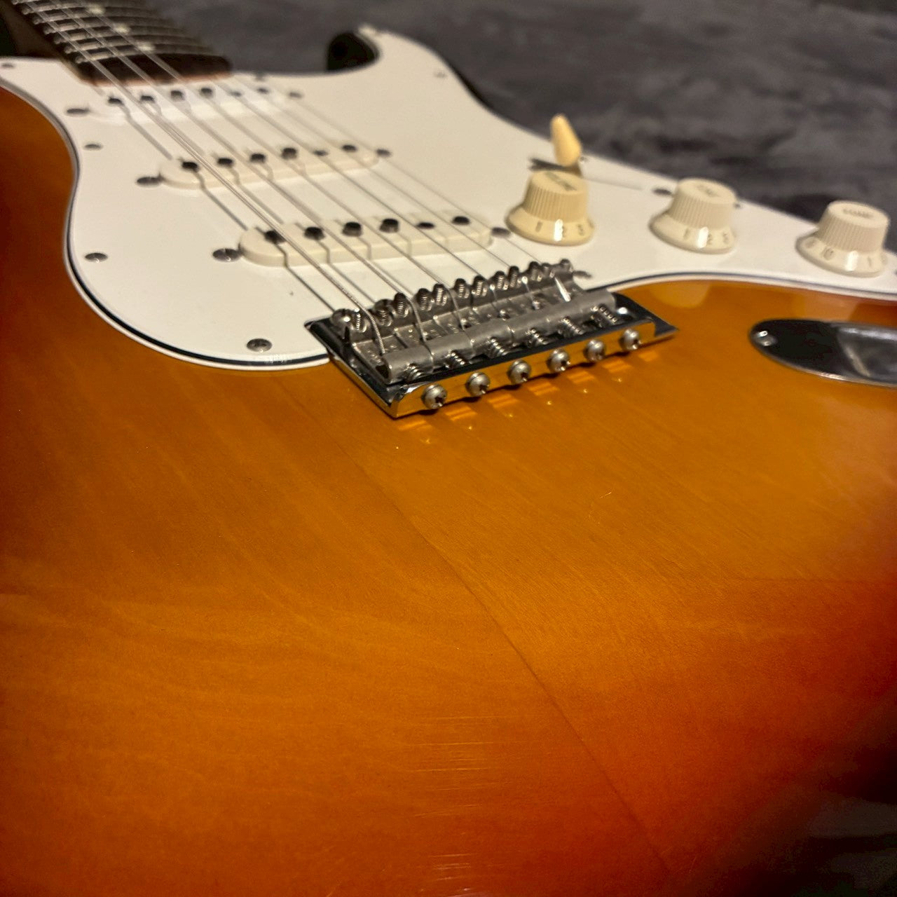 Fender Japan ST-62 3Tone Sunburst Oシリアル 97-00年製 【3.5kg】【USED】