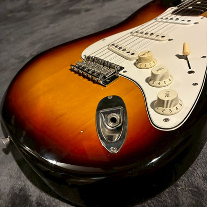 Fender Japan ST-62 3Tone Sunburst Oシリアル 97-00年製 【3.5kg】【USED】