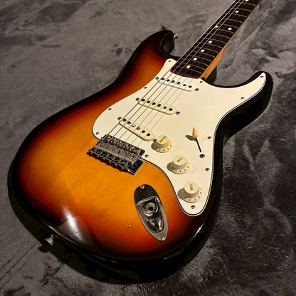 Fender Japan ST-62 3Tone Sunburst Oシリアル 97-00年製 【3.5kg】【USED】