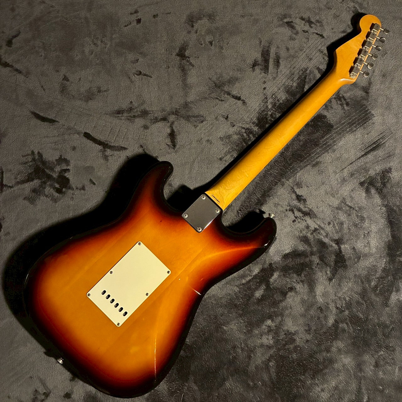 Fender Japan ST-62 3Tone Sunburst Oシリアル 97-00年製 【3.5kg】【USED】