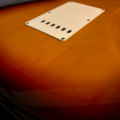 Fender Japan ST-62 3Tone Sunburst Oシリアル 97-00年製 【3.5kg】【USED】