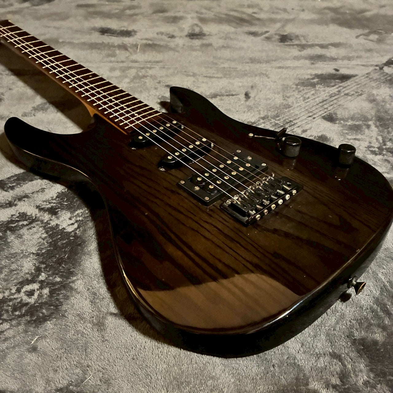 Aria Pro II Magna Series Ash see-through Brown 【3.8kg】【USED】