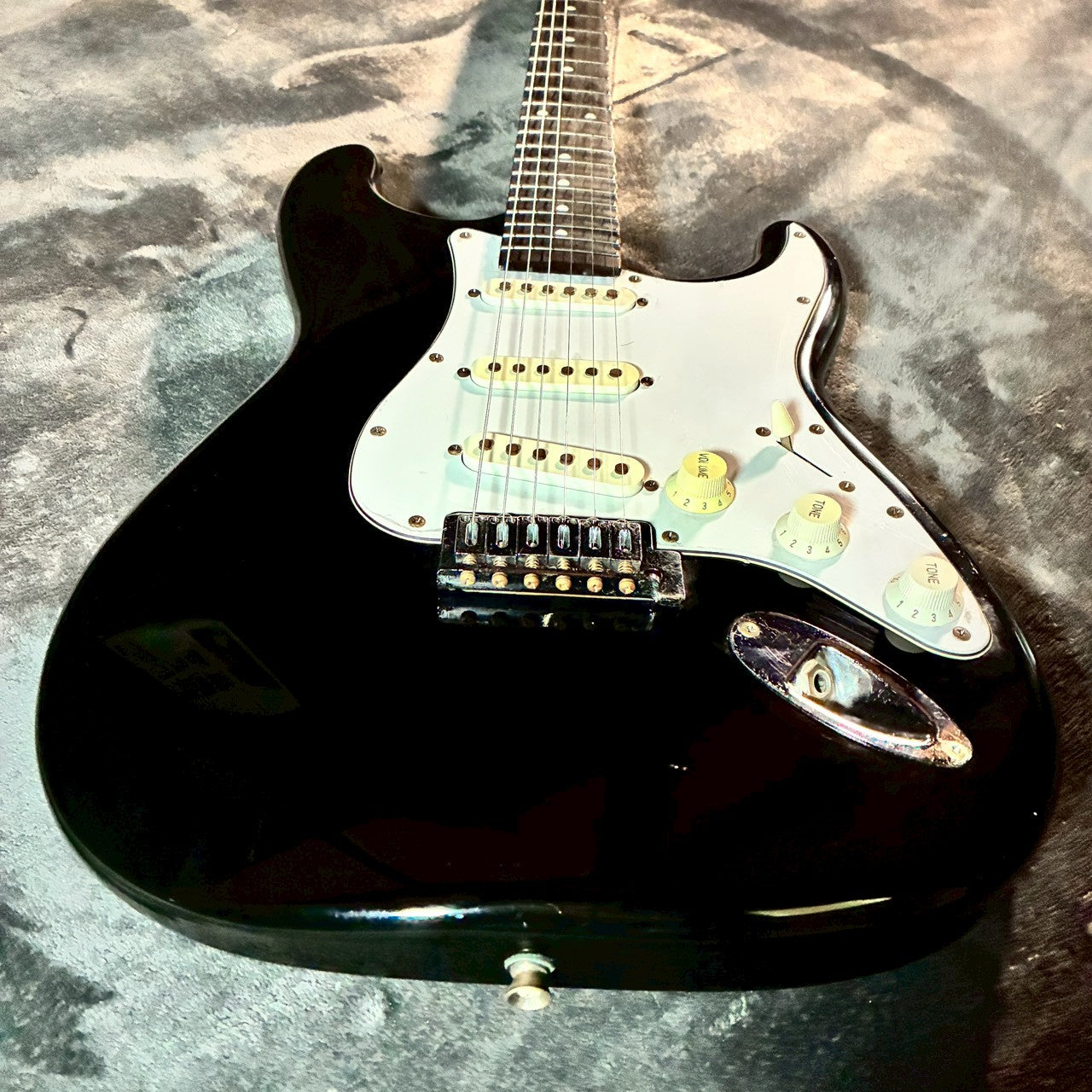 Prologue custom made ST type スキャロップ指板 【USED】