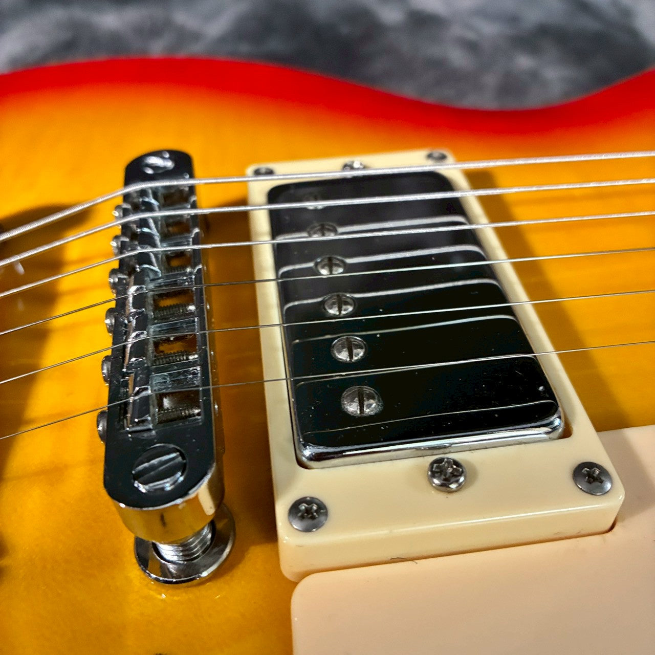 Playtech LP-400  Les Paul Type 【3.65kg】【USED】