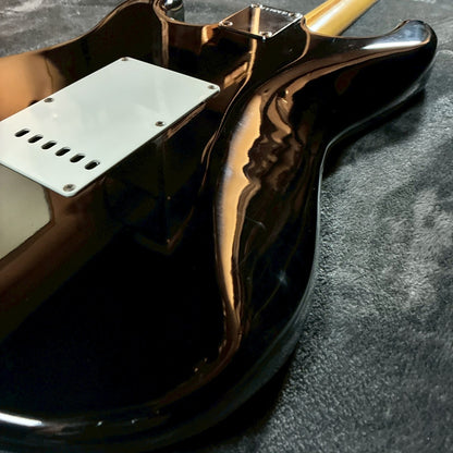 Fender Japan ST-57 (ネックEシリアル) 【USED】【約3.27kg】