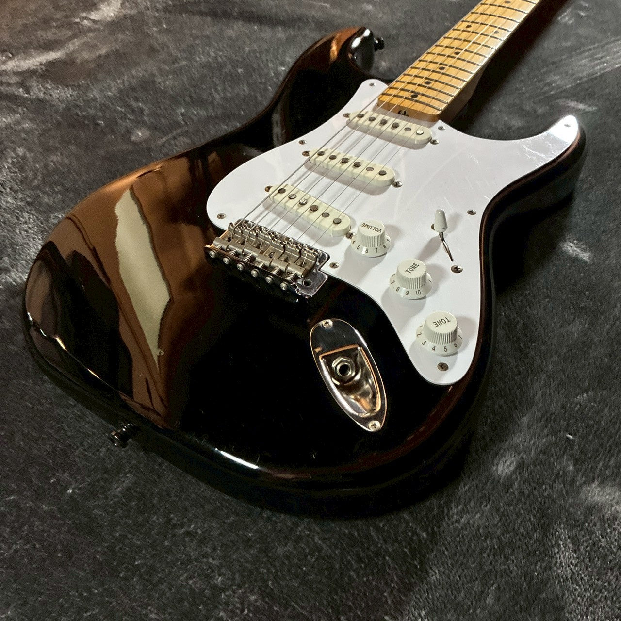Fender Japan ST-57 (ネックEシリアル) 【USED】【約3.27kg】