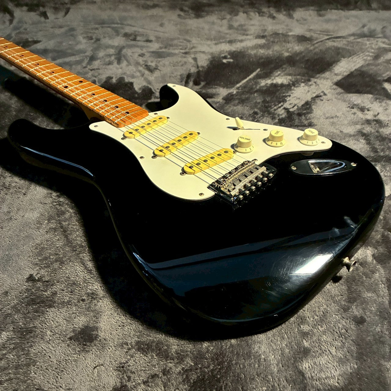 FERNANDES THE REVAIVAL ST-503 Black【3.3kg】【USED】