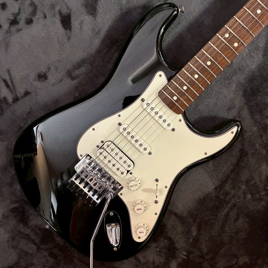 Fender Mexico Standard Stratocaster with locking tremolo  2010年製 【USED】【3.82kg】