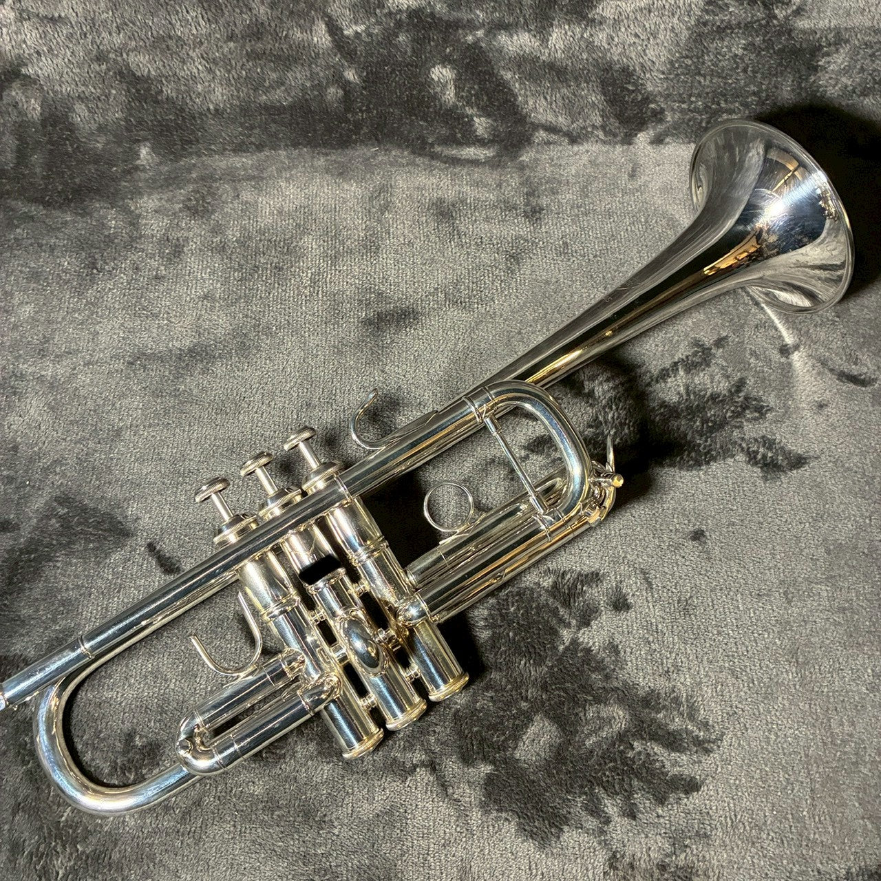 Bach Stradivarius C180L229GSP/25H C管トランペット