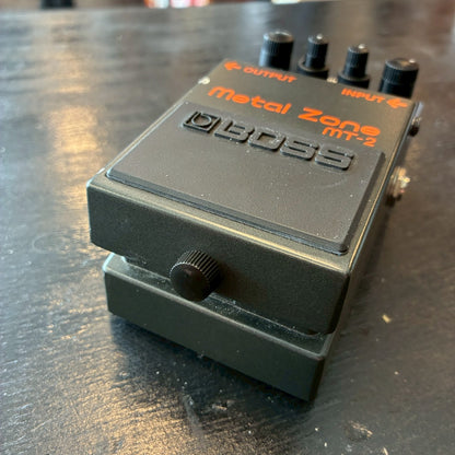 BOSS MT-2 Metal Zone マレーシア製 【USED】