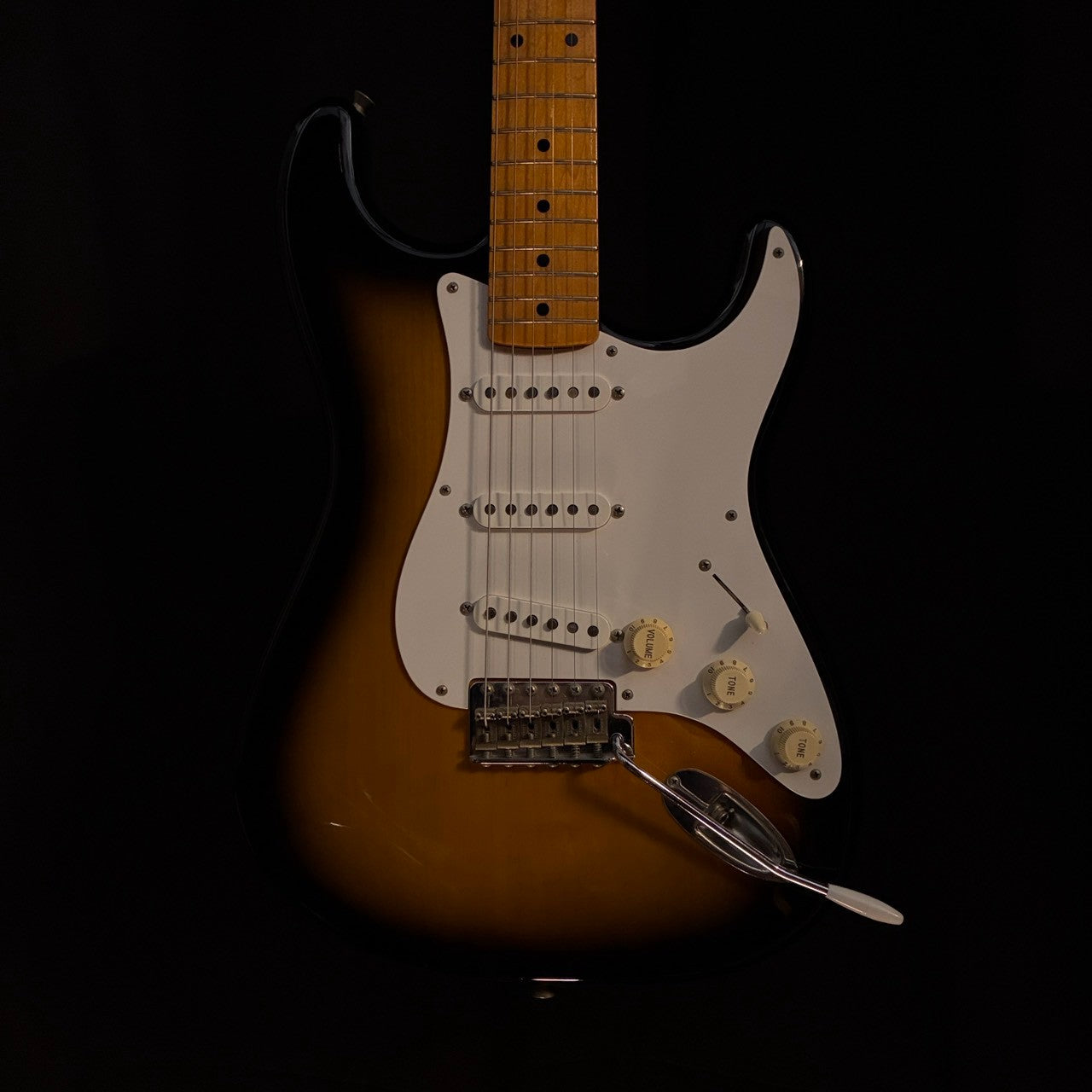Fender Japan ST-57 2tone Sunburst Alder body【3.72kg】 – ヤマナシ楽器