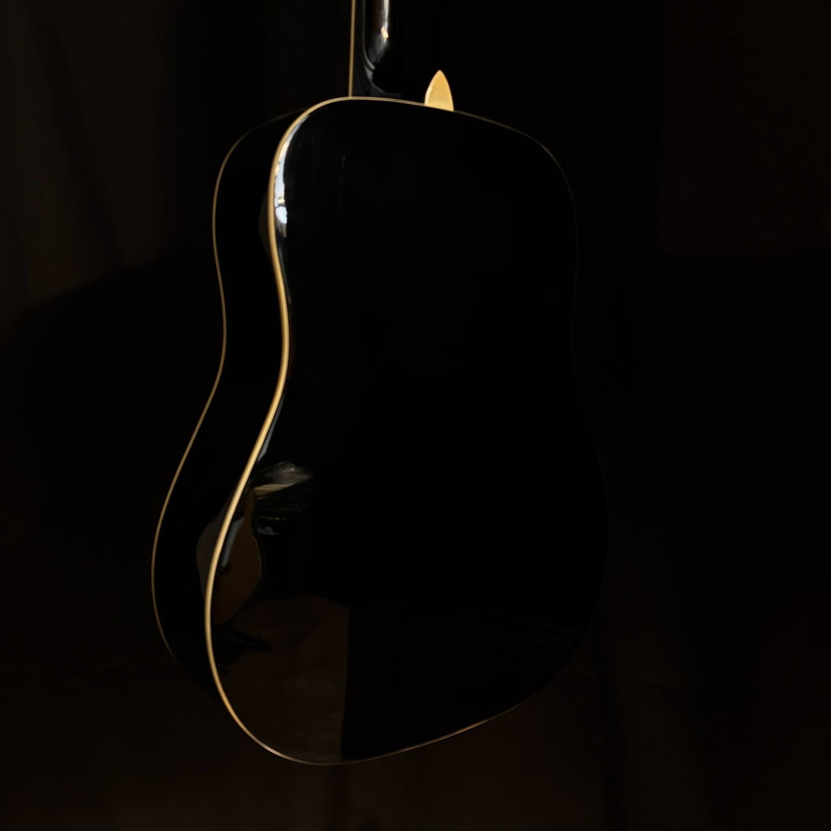 HONEY BEE W-15 Black【1.97kg】