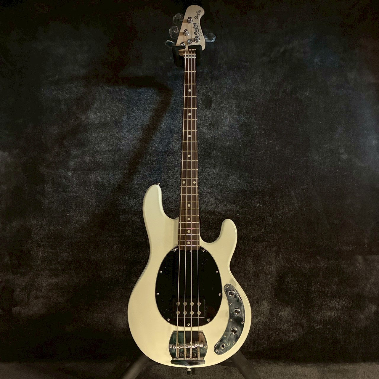 Sterling by MUSICMAN S.U.B Ray4【4.01kg】