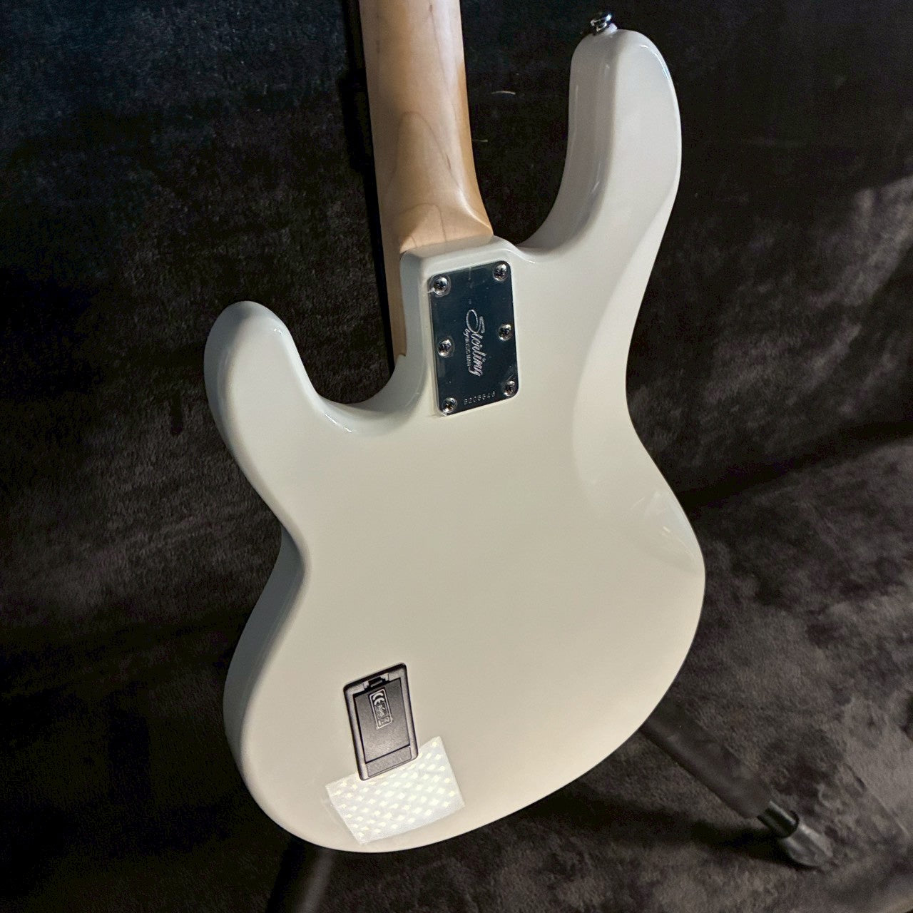 Sterling by MUSICMAN S.U.B Ray4【4.01kg】