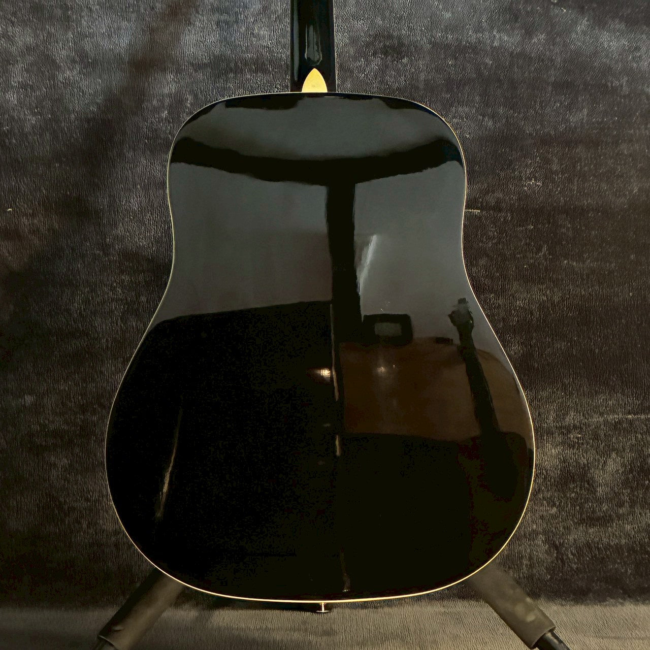 HONEY BEE W-15 Black【1.97kg】